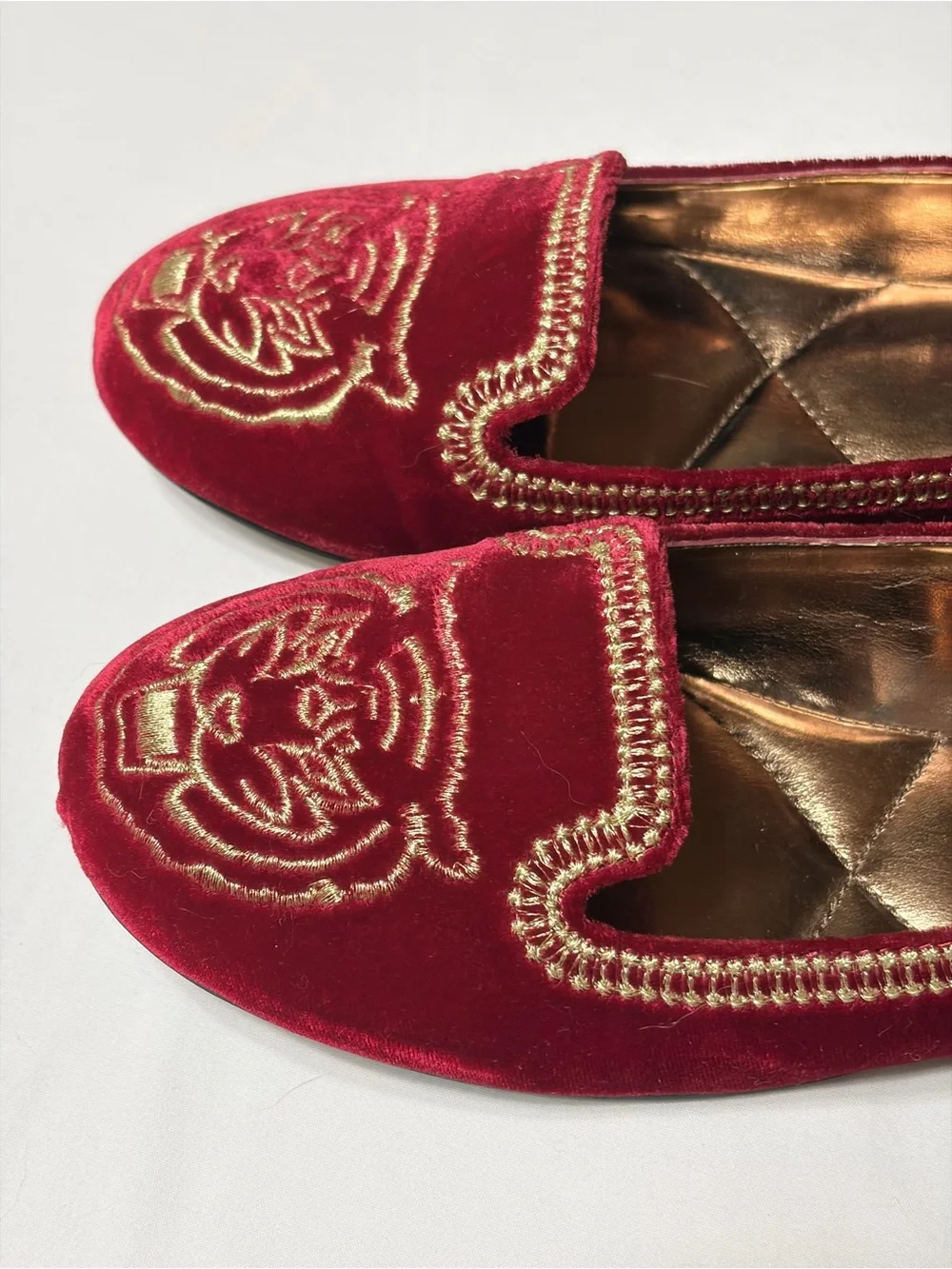 Red Velvet Embroidered Tiger Loafers - Women's size 9 FABULOUS!